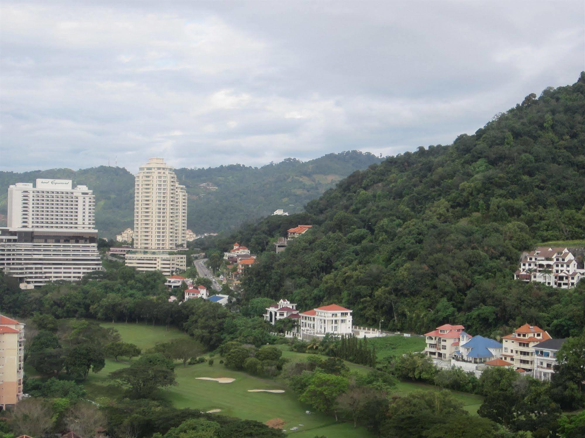 The Ceo Duplex Soho Suite Bayan Lepas Eksteriør billede
